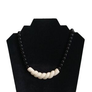 Vintage 1980s Black and White Acrylic Beaded Lightweight Statement Necklace